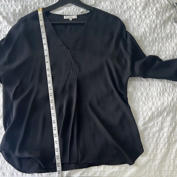 VINCE 100% Silk Blouse XS - Picture 6 of 6